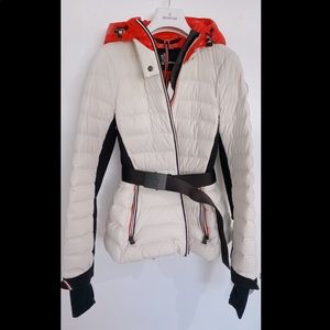 Moncler Bruche Short Down Jacket (Includes Original hanger and dust bag)